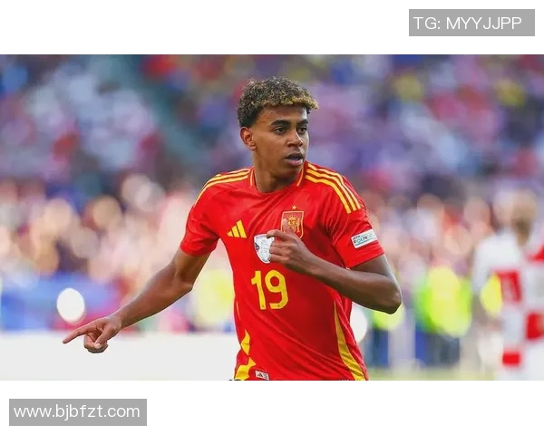 足球13号球衣传奇人物回顾与影响力解析