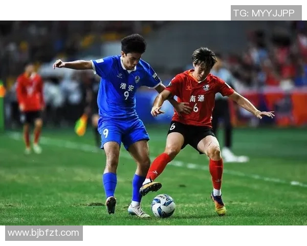 足球场上球星为何鲜少开口交流 他们在比赛中的沉默有何深意